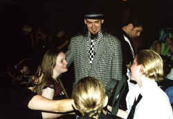 BA082.jpg (45942 bytes)