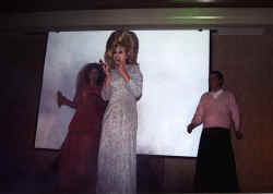 SF008.jpg (31091 bytes)