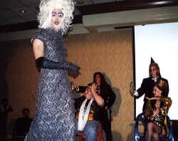 WUT07.jpg (54337 bytes)