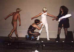 d15-04.jpg (77321 bytes)