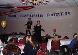 D04-03.JPG (38586 bytes)