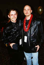 D04-07.JPG (71039 bytes)