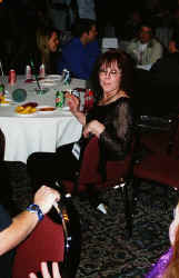 D06-12.JPG (39094 bytes)