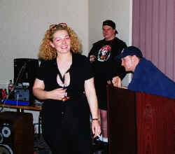 D06-13.JPG (26686 bytes)