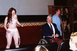 D28-20.JPG (56304 bytes)