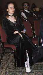 d16-21.jpg (37267 bytes)