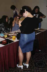 d18-24.jpg (38945 bytes)