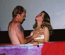 D28-15.JPG (36891 bytes)