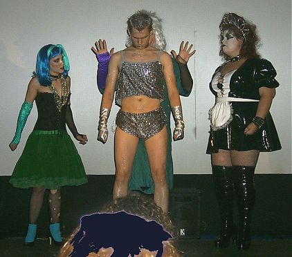 P0000444.jpg (34886 bytes)