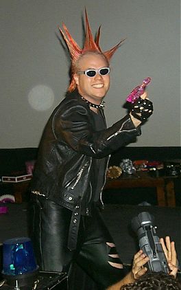 P0000453.jpg (21439 bytes)