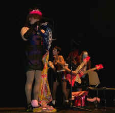 P0002126.jpg (42645 bytes)